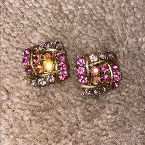 Lisner clip on pink and white costume jewelry